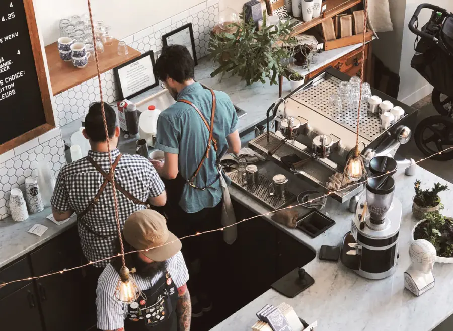 تجهیزات پیشرفته کافه شاپ