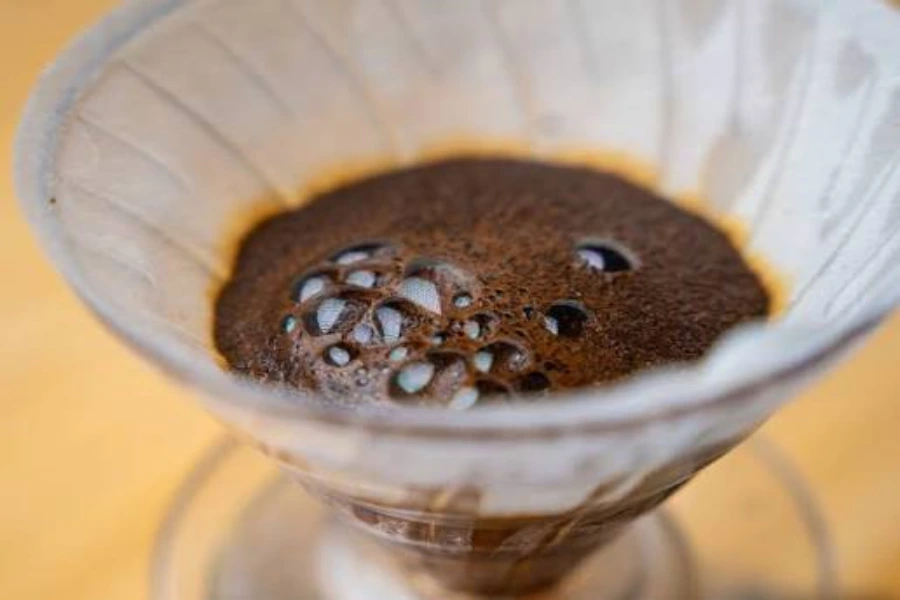بلومینگ در قهوه دمی