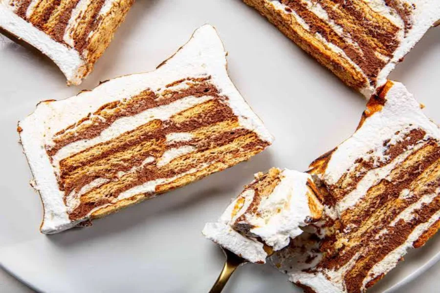 طرز تهیه کیک یخچالی