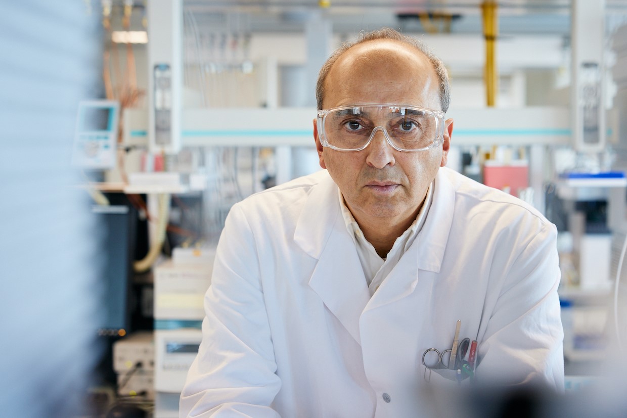 آزمایشگاهی